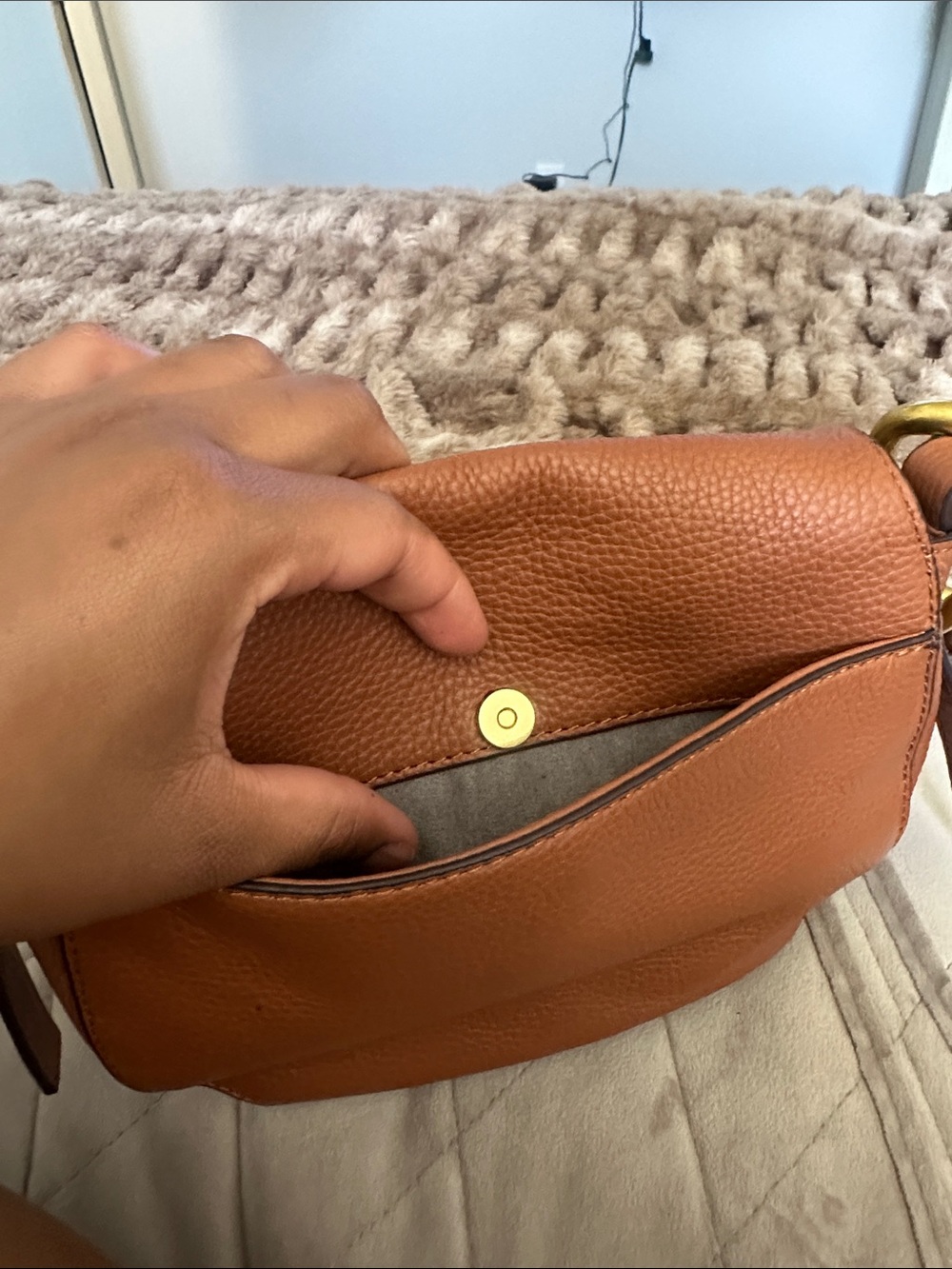 Vince Camuto Two-Tone Cognac Saddle Crossbody with Gold Chain Accent - Picture 5 of 6